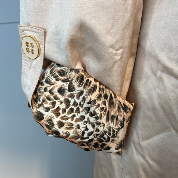 Robertson Los Angeles Trench Coat - Picture 3 of 16